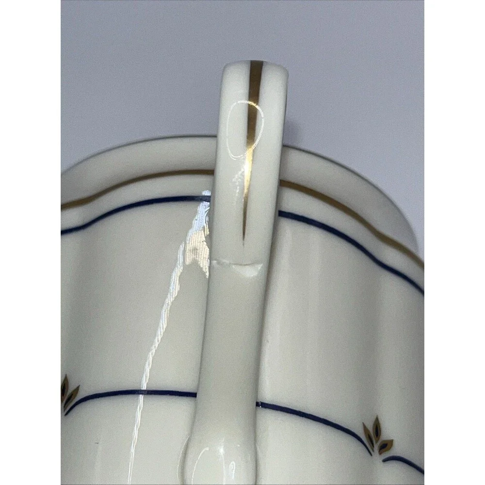 Florentine Lapis by GORHAM Sugar Bowl With Lid And Creamer Set Small Chip